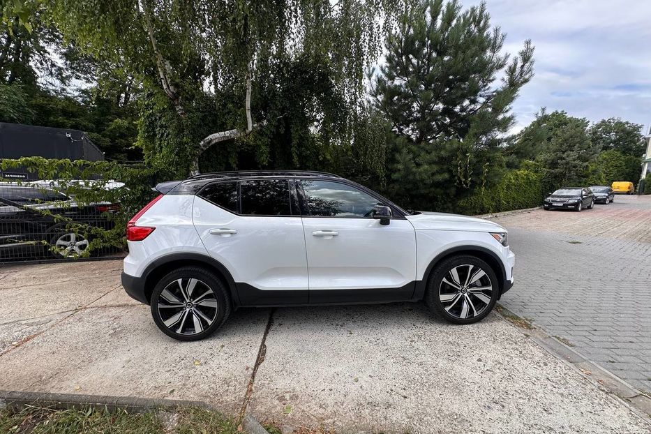 Продам Volvo EW XC 40 78кВ 2021 года в Черновцах