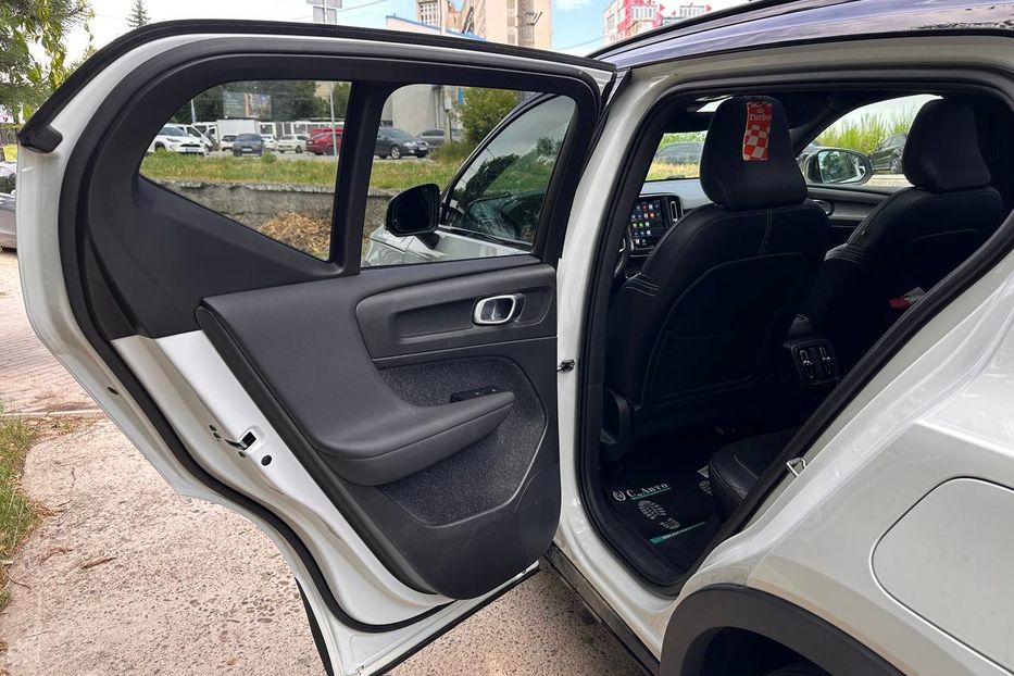Продам Volvo EW XC 40 78кВ 2021 года в Черновцах