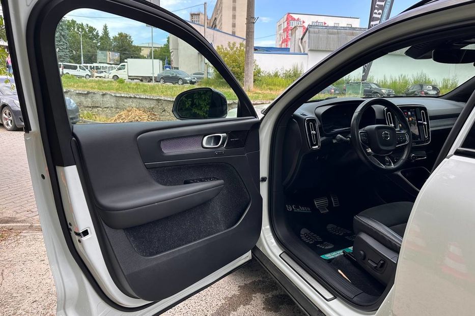 Продам Volvo EW XC 40 78кВ 2021 года в Черновцах