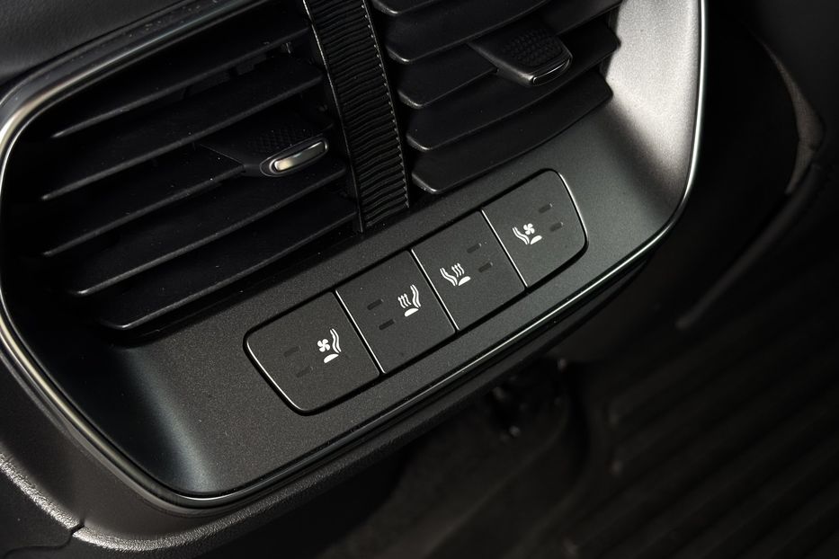 Продам BYD F0 Sea Lion 07 EV 82 KW 2024 года в Львове