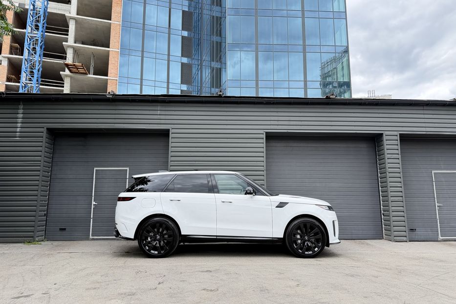 Продам Land Rover Range Rover Sport P360 SE 2024 года в Киеве