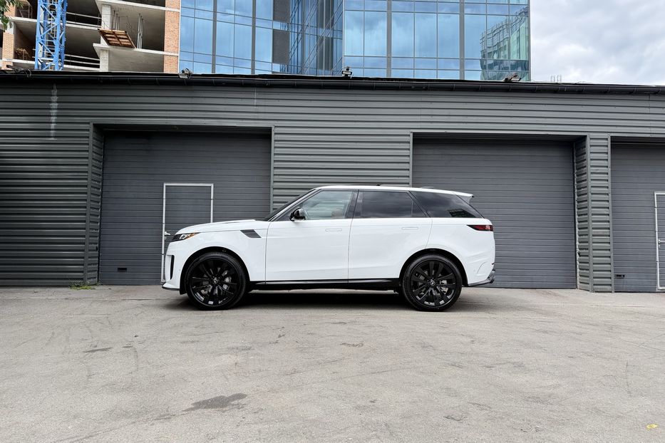 Продам Land Rover Range Rover Sport P360 SE 2024 года в Киеве