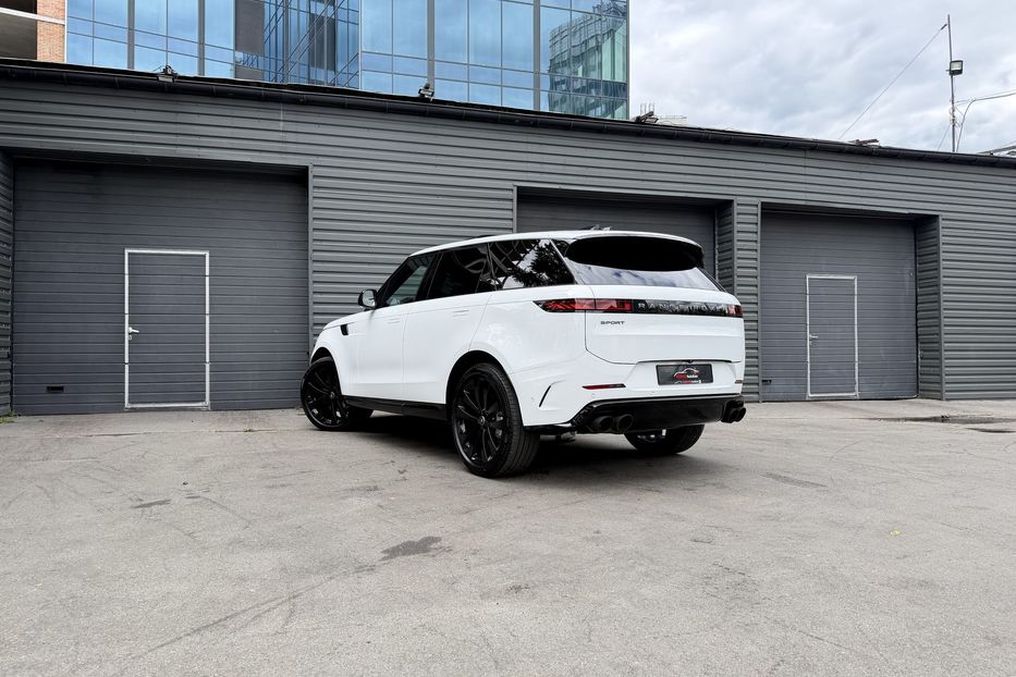 Продам Land Rover Range Rover Sport P360 SE 2024 года в Киеве
