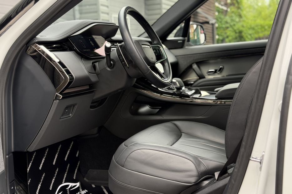 Продам Land Rover Range Rover Sport P360 SE 2024 года в Киеве