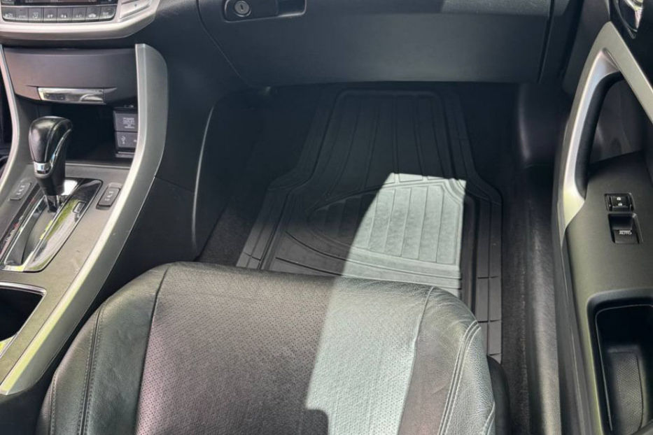 Продам Honda Accord 2.4 AT (188 к.с.) 2014 года в Киеве