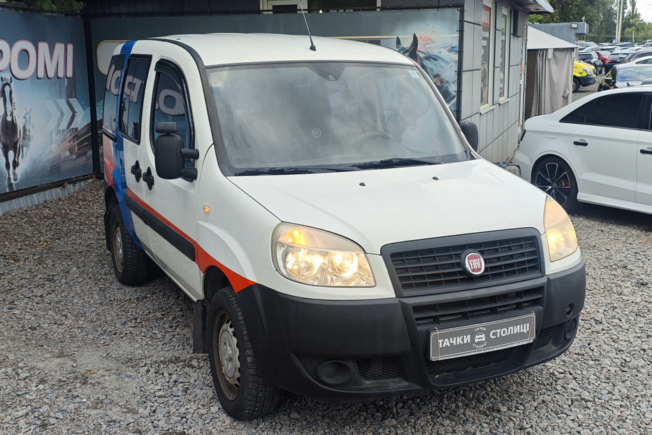 Продам Fiat Doblo пасс. 1.4 MT (95 к.с.) 2013 года в Киеве