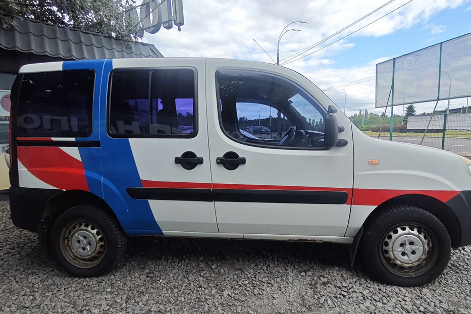 Продам Fiat Doblo пасс. 1.4 MT (95 к.с.) 2013 года в Киеве