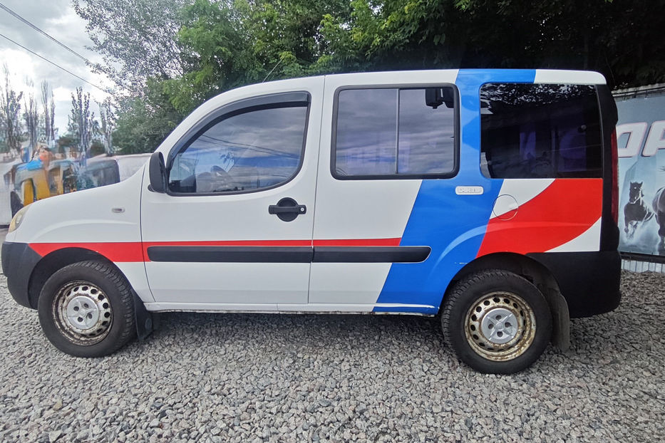 Продам Fiat Doblo пасс. 1.4 MT (95 к.с.) 2013 года в Киеве