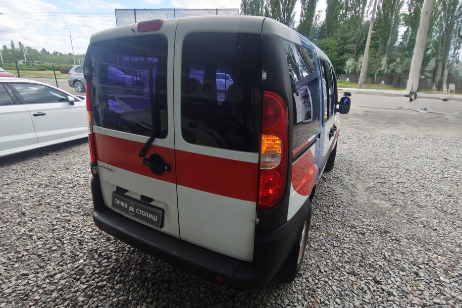 Продам Fiat Doblo пасс. 1.4 MT (95 к.с.) 2013 года в Киеве
