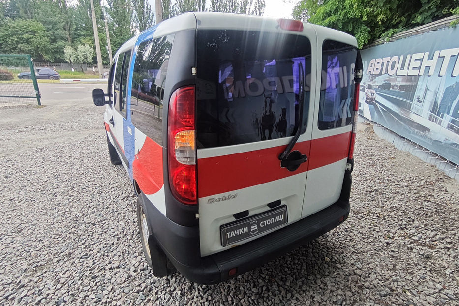 Продам Fiat Doblo пасс. 1.4 MT (95 к.с.) 2013 года в Киеве
