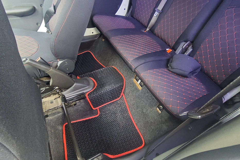 Продам Fiat Doblo пасс. 1.4 MT (95 к.с.) 2013 года в Киеве