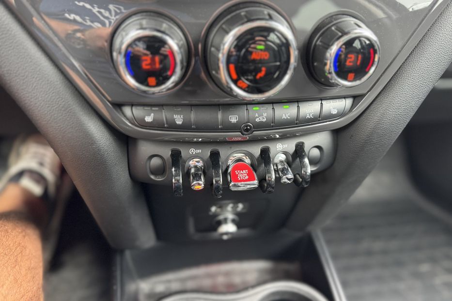 Продам MINI Countryman 4ALL 2017 года в Одессе