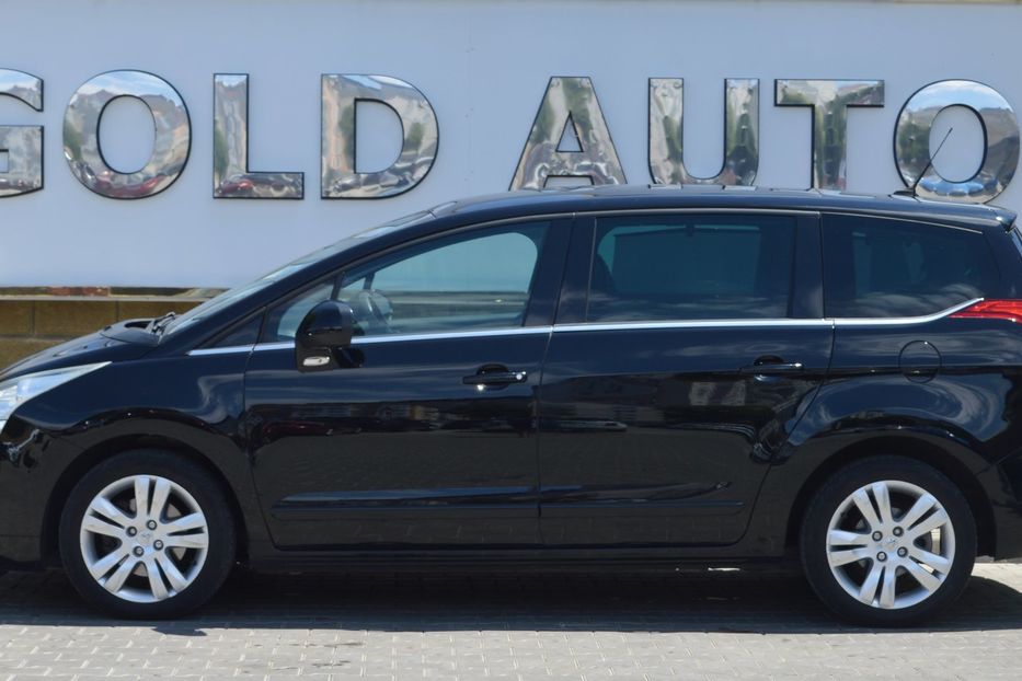 Продам Peugeot 5008 2010 года в Одессе