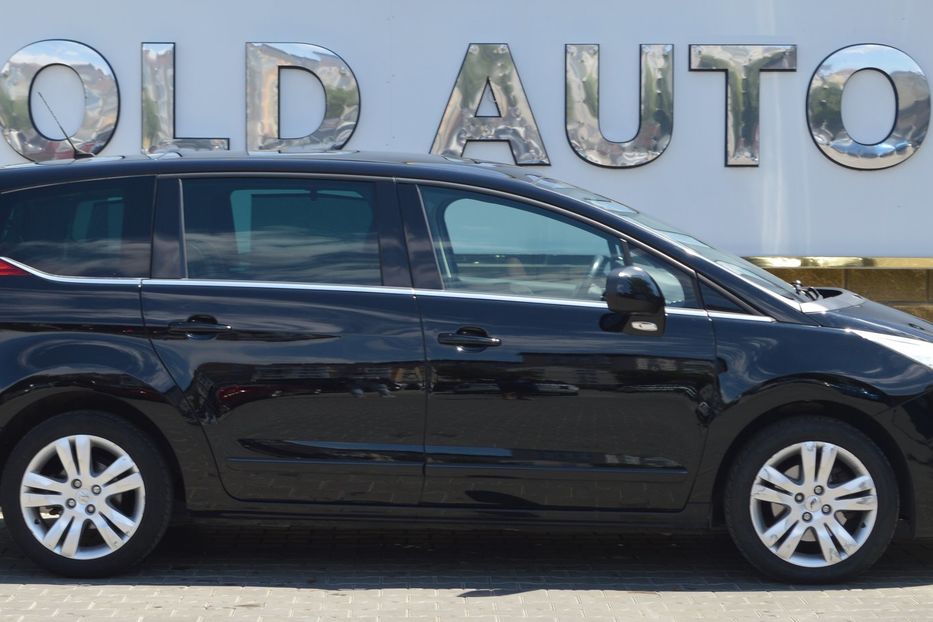 Продам Peugeot 5008 2010 года в Одессе