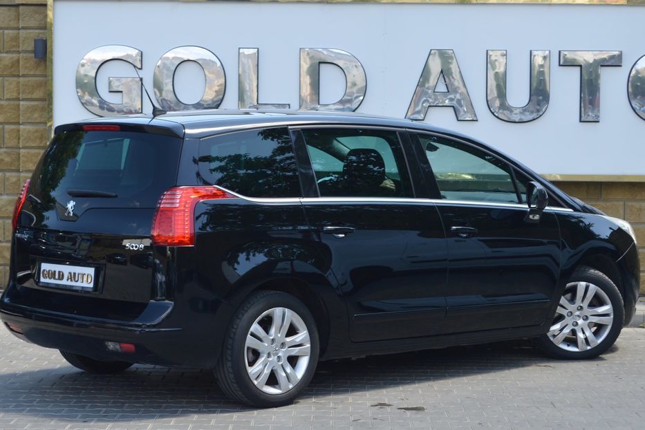 Продам Peugeot 5008 2010 года в Одессе