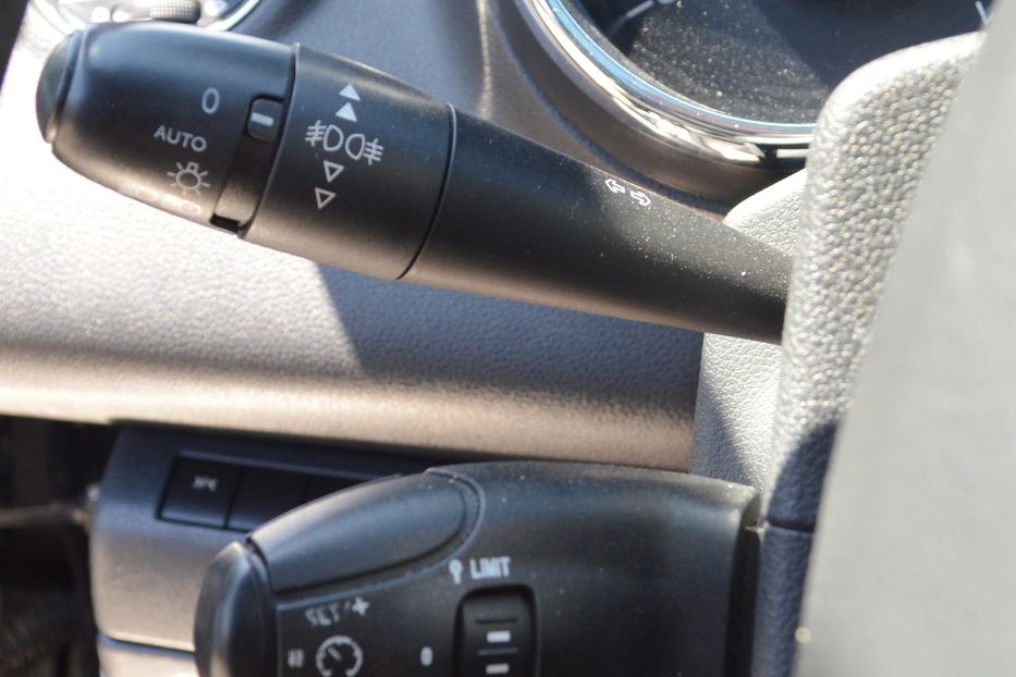 Продам Peugeot 5008 2010 года в Одессе