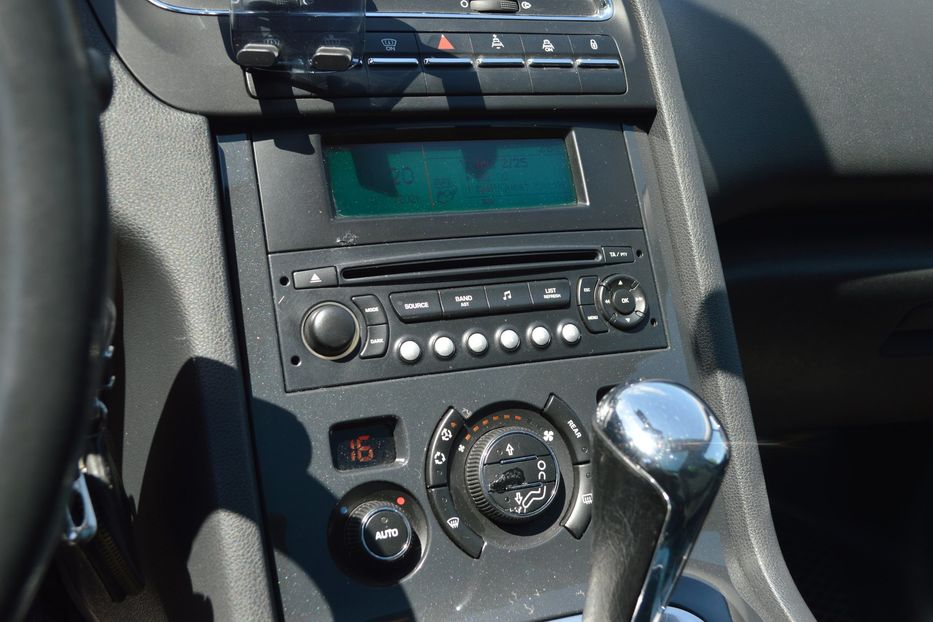 Продам Peugeot 5008 2010 года в Одессе