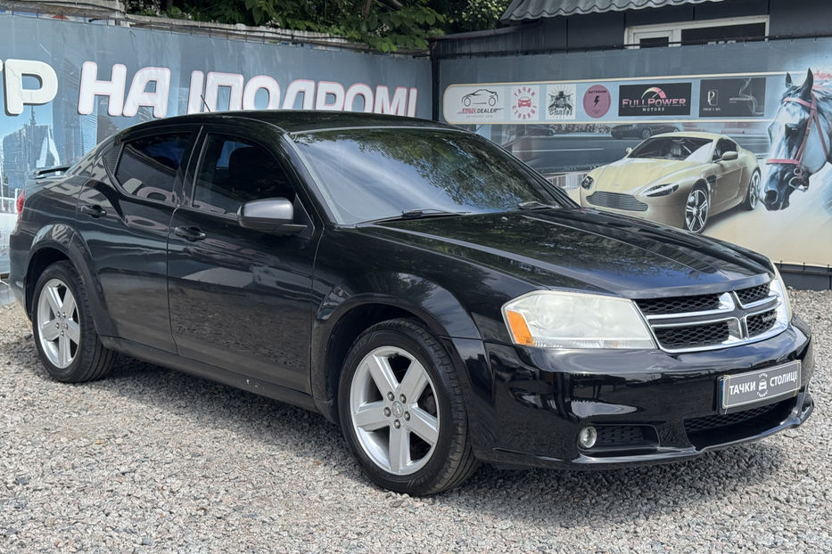 Продам Dodge Avenger 2012 года в Киеве