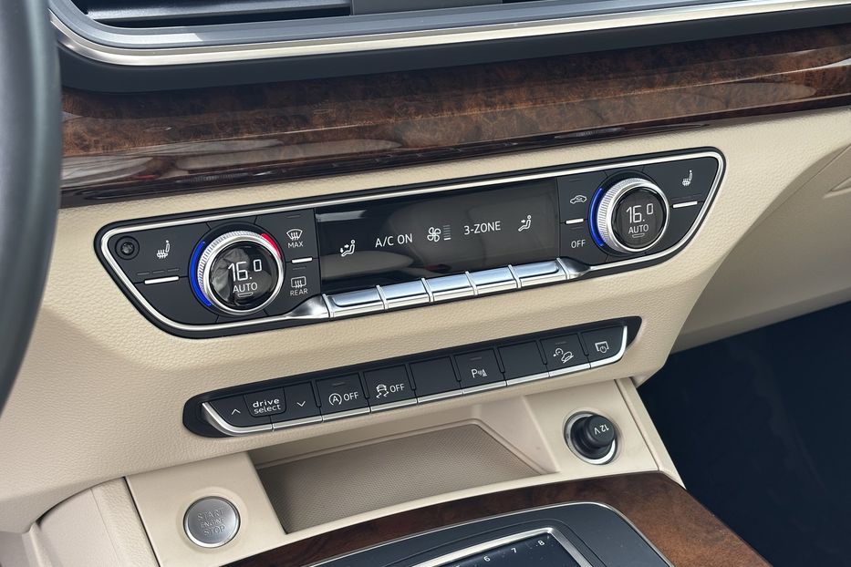 Продам Audi Q5 PREMIUM 2018 года в Львове