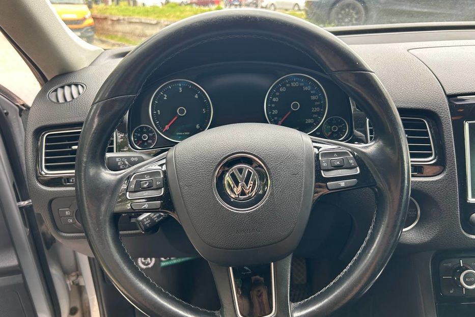 Продам Volkswagen Touareg 2014 года в Черновцах