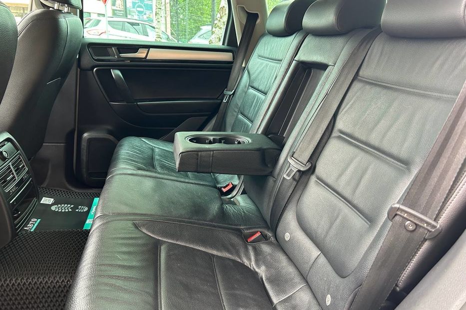 Продам Volkswagen Touareg 2014 года в Черновцах
