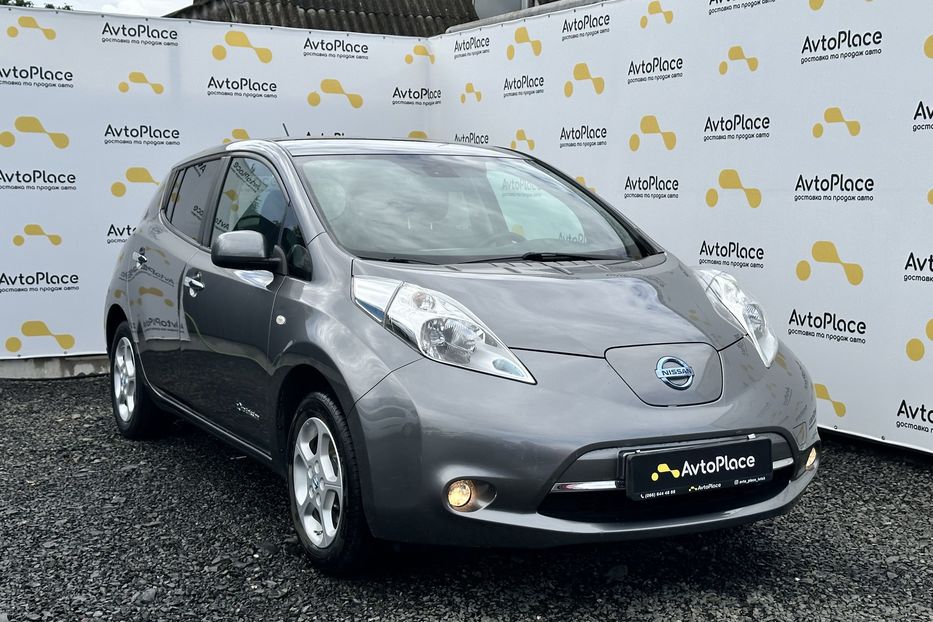 Продам Nissan Leaf 24 квт 2014 года в Луцке