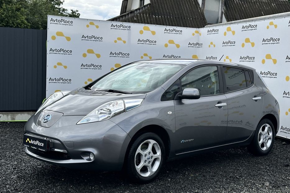 Продам Nissan Leaf 24 квт 2014 года в Луцке