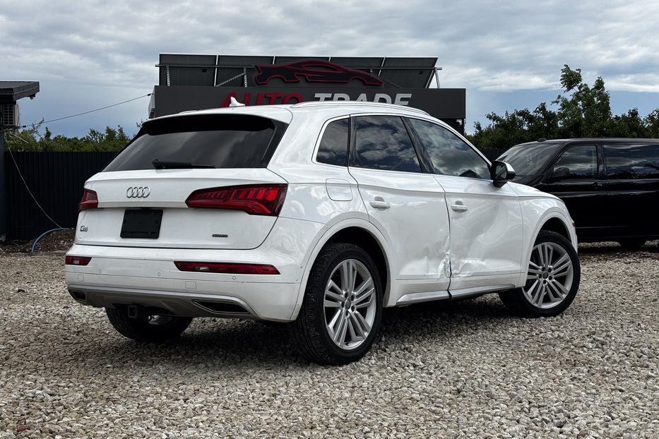 Продам Audi Q5 S-line 2019 года в Львове
