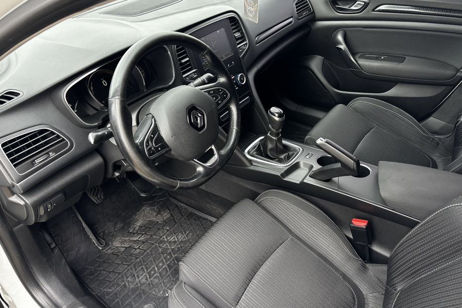 Продам Renault Megane IV 81квт 2016 года в Львове