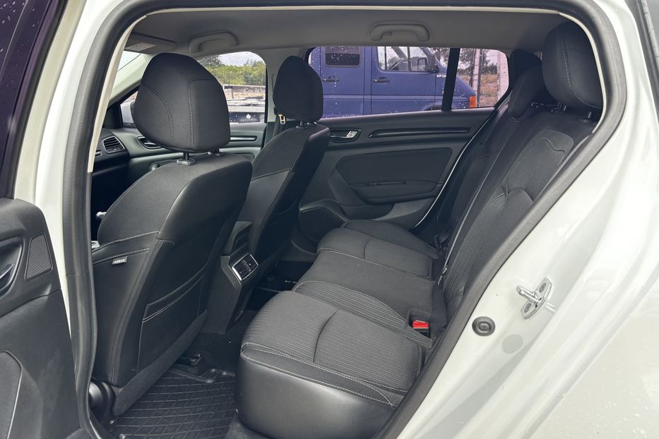 Продам Renault Megane IV 81квт 2016 года в Львове