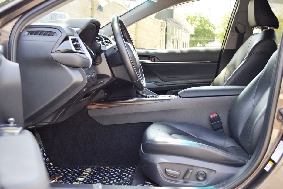 Продам Toyota Camry Premium 2018 года в Одессе
