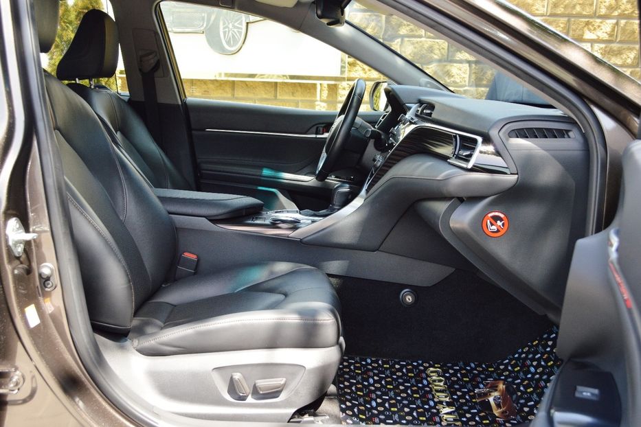 Продам Toyota Camry Premium 2018 года в Одессе