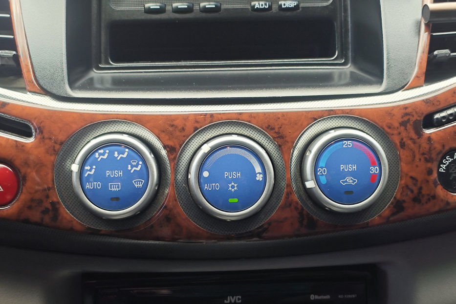 Продам Mitsubishi L 200 2.5 AT (136 к.с.)  2008 года в Киеве