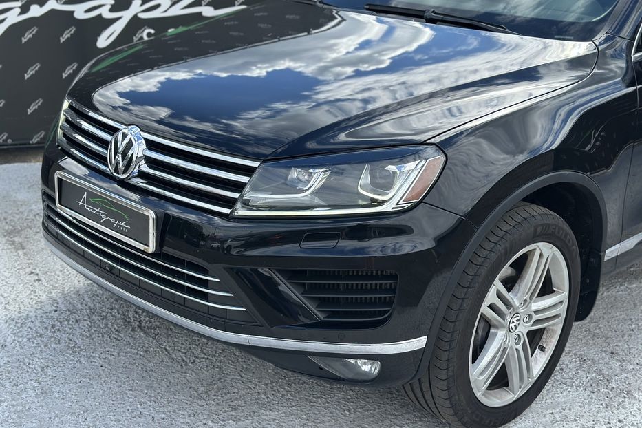 Продам Volkswagen Touareg 3.0TDI 2015 года в Киеве