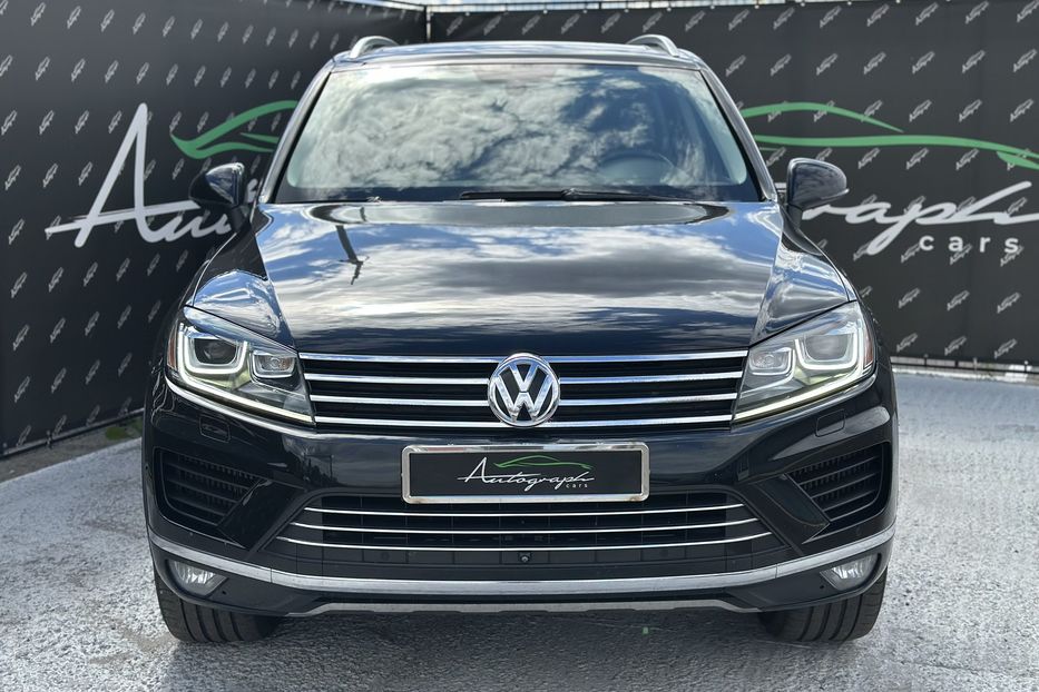 Продам Volkswagen Touareg 3.0TDI 2015 года в Киеве