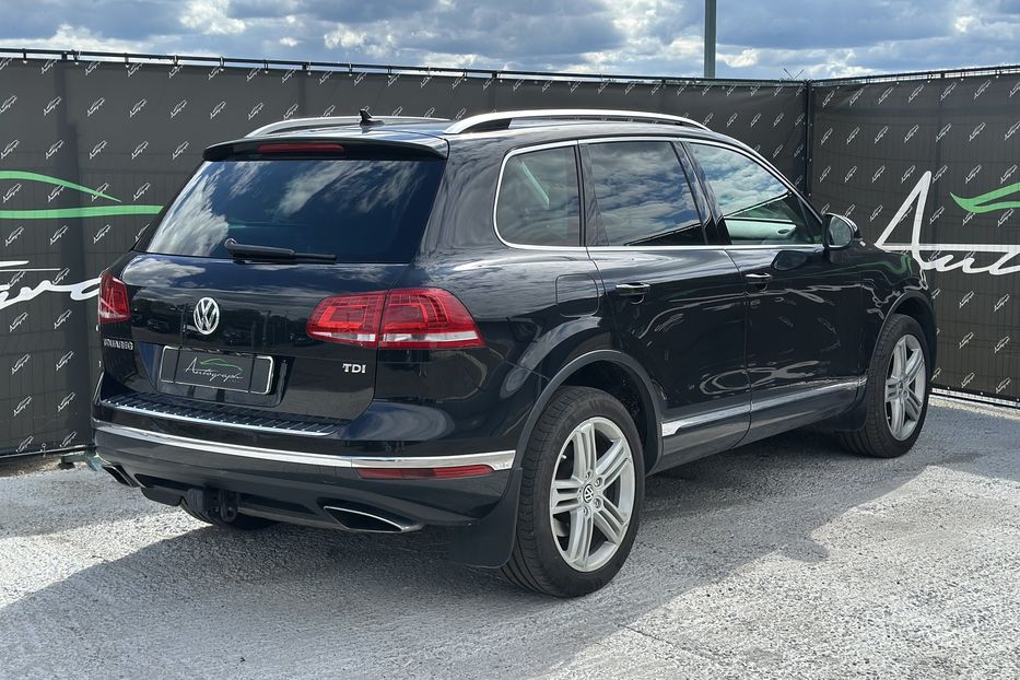 Продам Volkswagen Touareg 3.0TDI 2015 года в Киеве