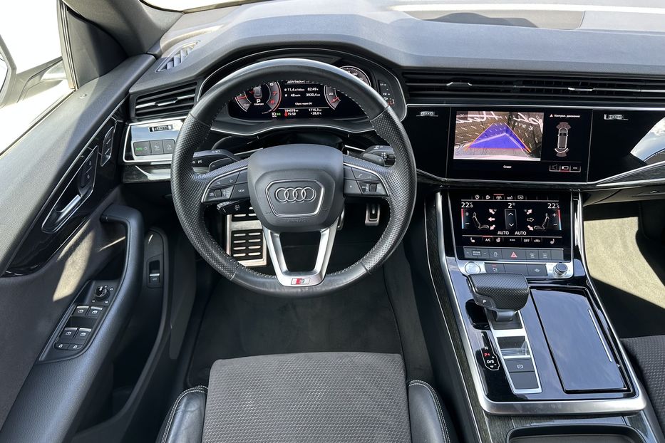 Продам Audi Q8 55TFSI QUATTRO 2018 года в Киеве