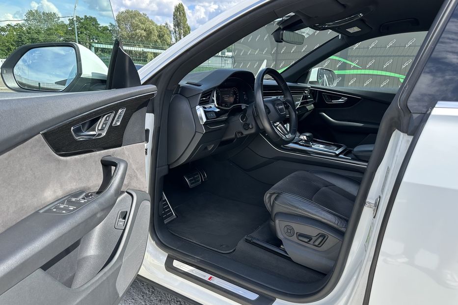 Продам Audi Q8 55TFSI QUATTRO 2018 года в Киеве