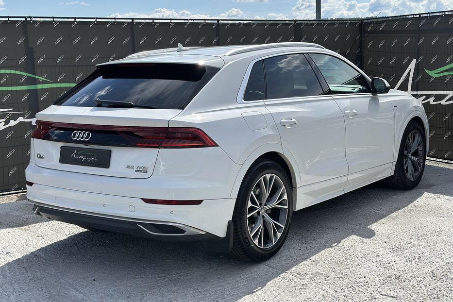 Продам Audi Q8 55TFSI QUATTRO 2018 года в Киеве