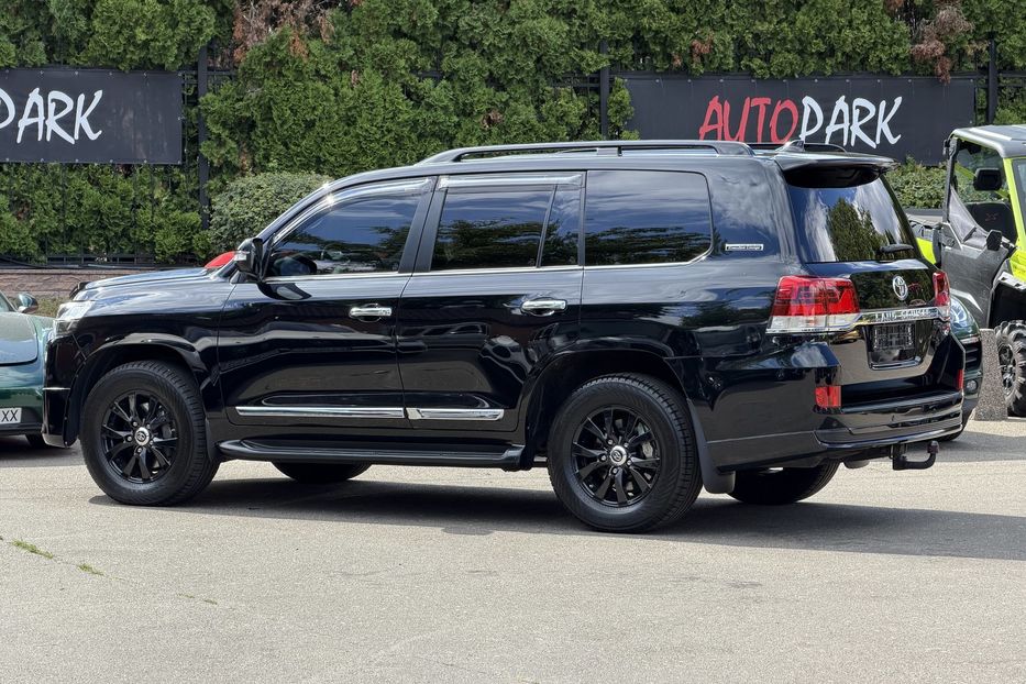 Продам Toyota Land Cruiser 200 Executive Lounge 4.5 d 2020 года в Киеве