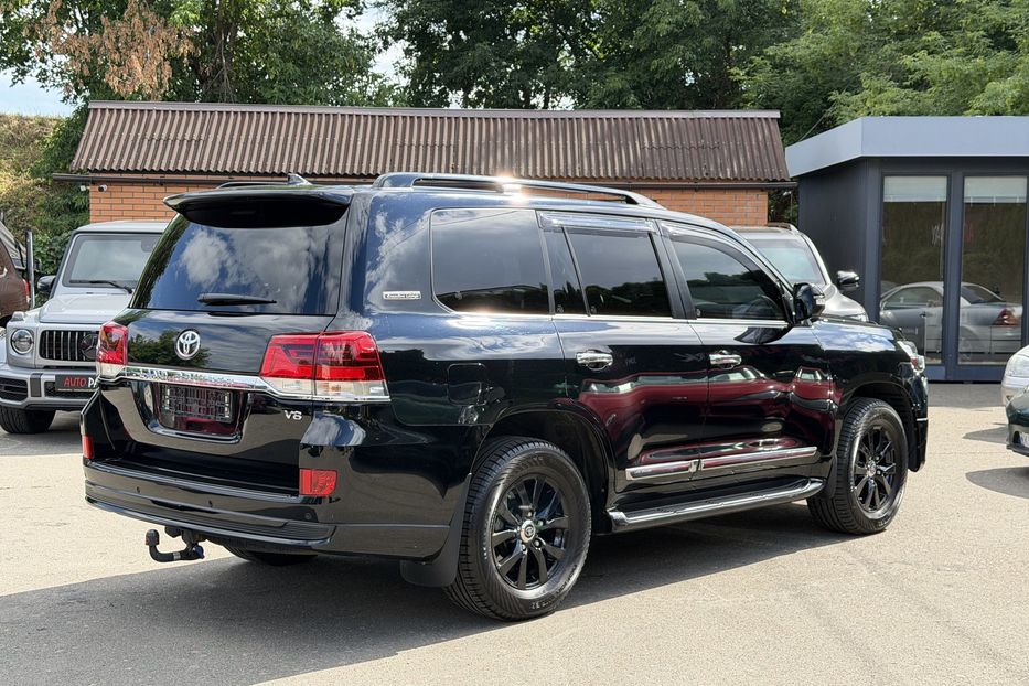 Продам Toyota Land Cruiser 200 Executive Lounge 4.5 d 2020 года в Киеве