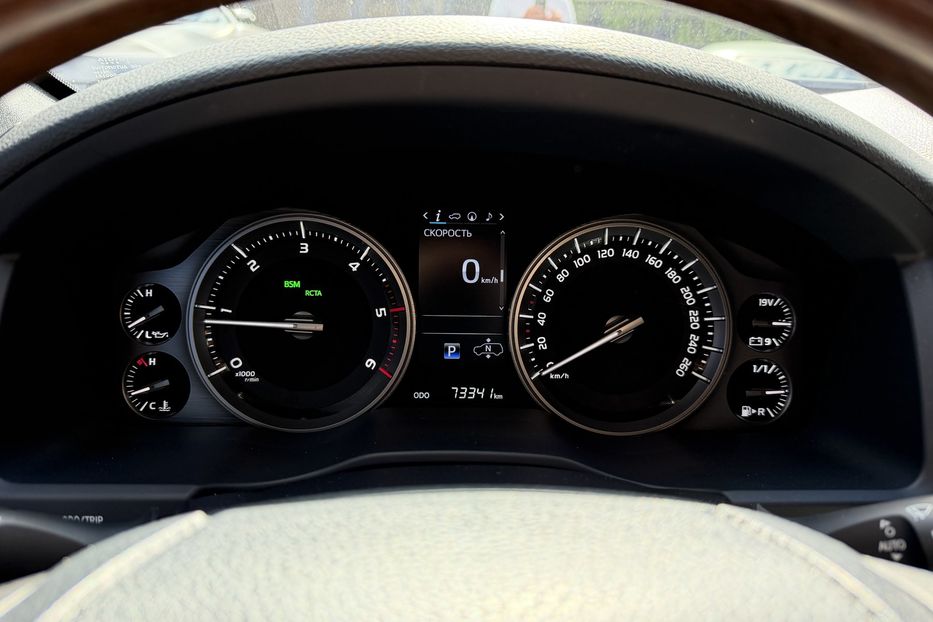 Продам Toyota Land Cruiser 200 Executive Lounge 4.5 d 2020 года в Киеве