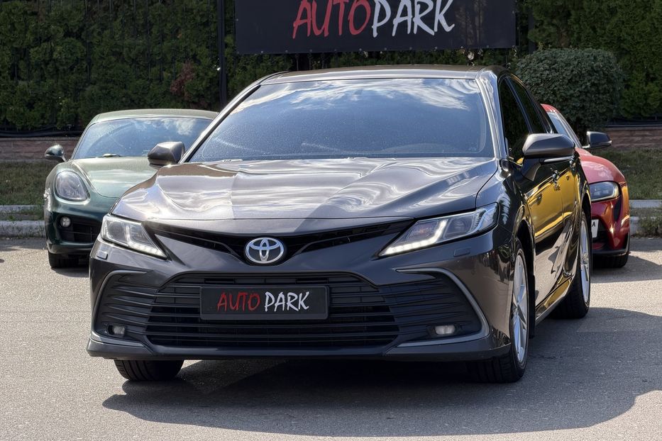 Продам Toyota Camry Comfort  2021 года в Киеве