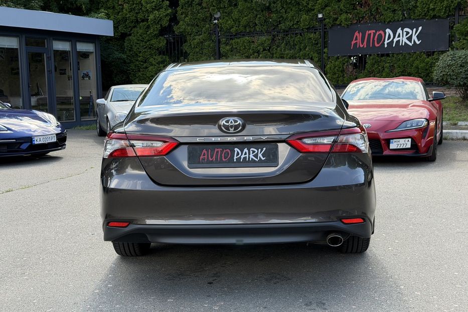 Продам Toyota Camry Comfort  2021 года в Киеве