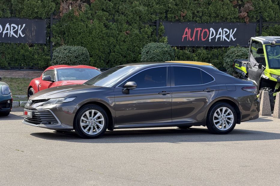 Продам Toyota Camry Comfort  2021 года в Киеве
