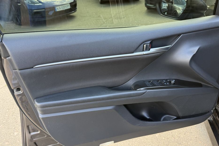 Продам Toyota Camry Comfort  2021 года в Киеве