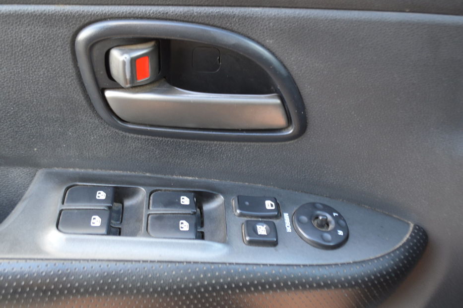 Продам Kia Carens 2007 года в Одессе
