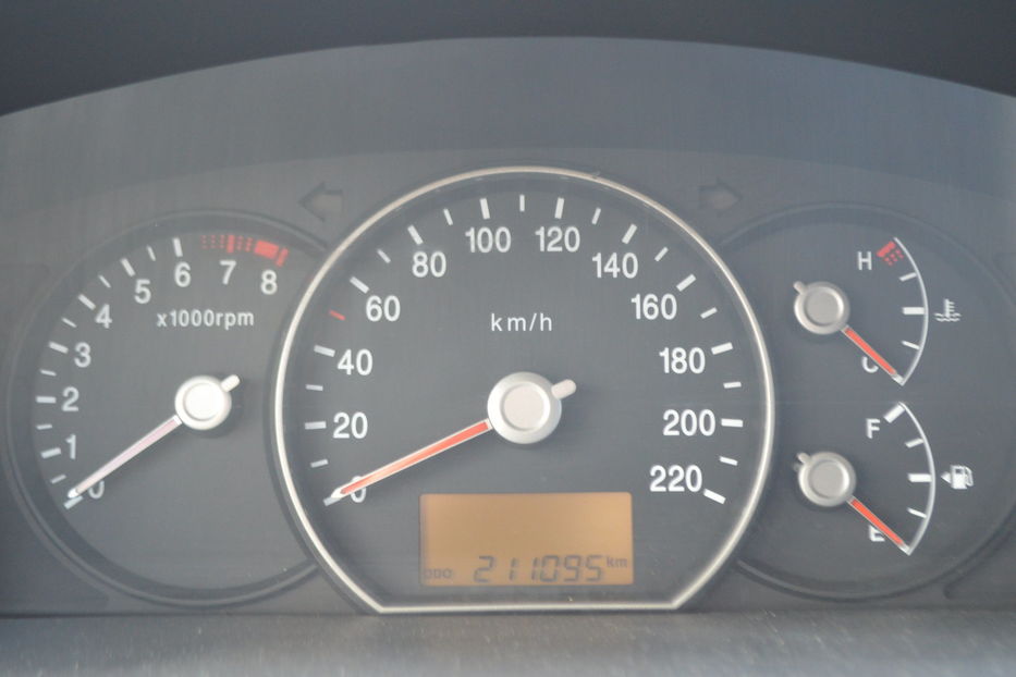 Продам Kia Carens 2007 года в Одессе