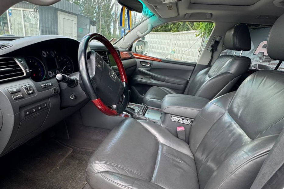 Продам Lexus LX 570 AT (367 к.с.) AWD   2008 года в Киеве