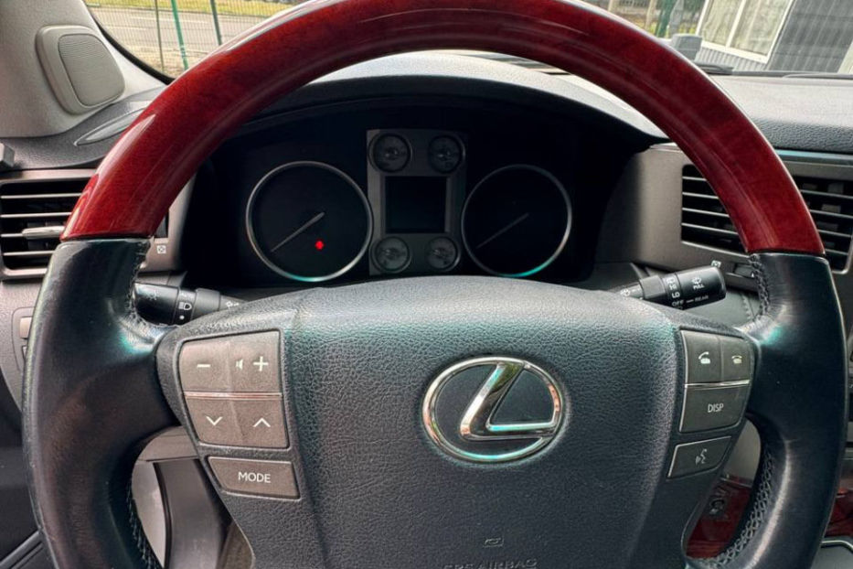Продам Lexus LX 570 AT (367 к.с.) AWD   2008 года в Киеве